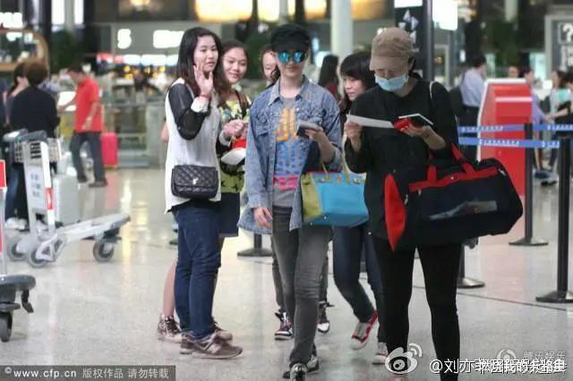 爱马仕|娱乐圈爱马仕爱好者：只有李嘉欣真正把爱马仕提出了爱马仕的感觉