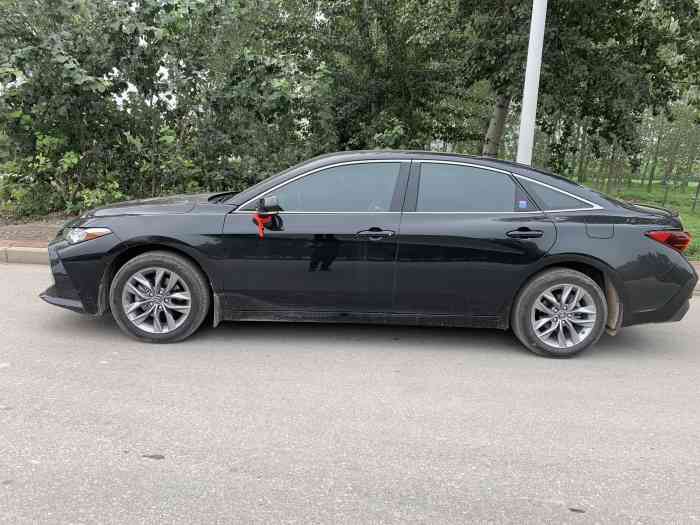 「亚洲龙」喜提丰田亚洲龙2.5L进取版，霸气十足的外观，这价格买贵了吗？