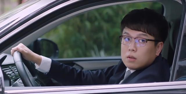 以家人之名|以家人之名：唐灿的追月传奇意外播出，瞬间爆红成明星，庄北立功