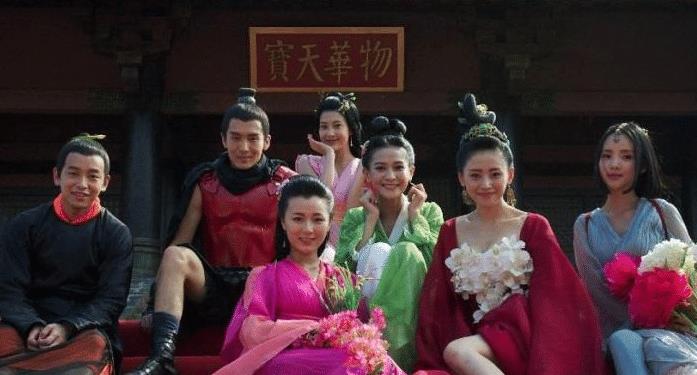 爱奇艺|一部很神奇的电视剧, 主演一个都没火, 配角却奔向了一线