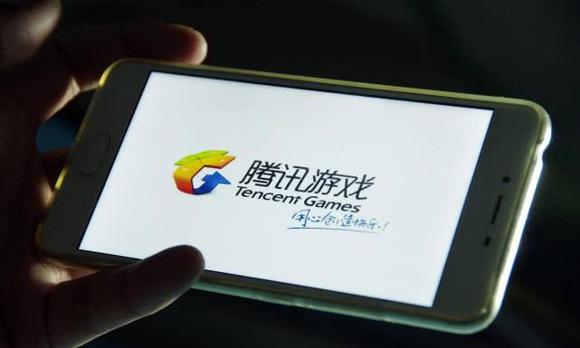 #马云#亚洲首富换人后,中国首富也换了,马云落后40亿美元,黄峥成黑马