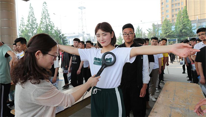 |高考之后别急着玩，除了选学校填写志愿，还有两件事也值得做