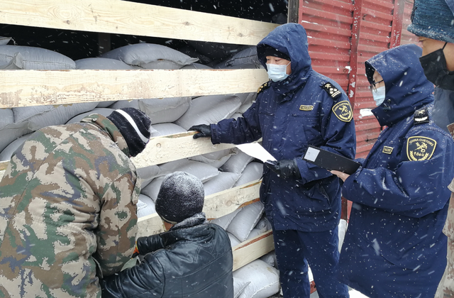 「梅州」钟南山要出国，想要购买2000只N95口罩，上海口罩厂：我们不卖！