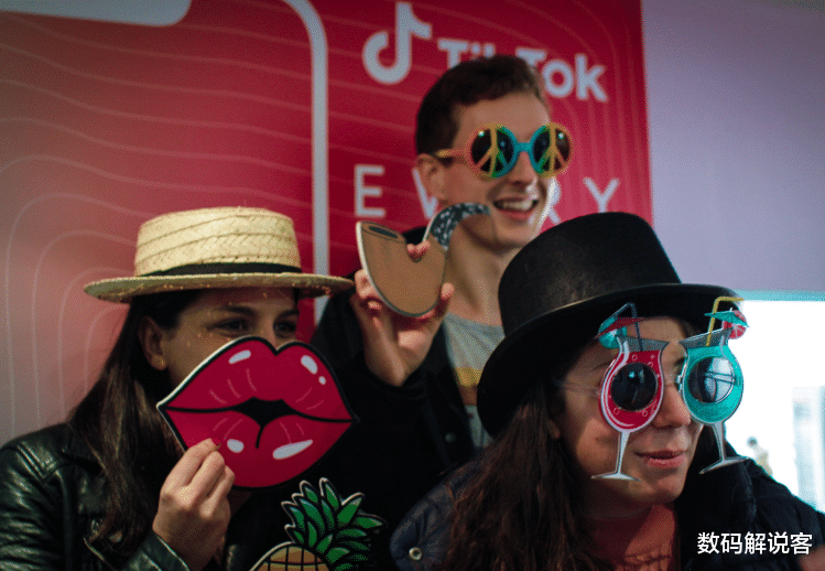tiktok|TikTok最大底牌曝光，美国技术专家直言，买家难以复制其模式