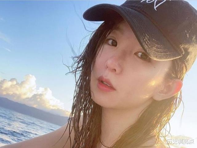 郭书瑶|郭书瑶开腿生火 ,邪恶视角全走光,网友直呼也要吃烤肉