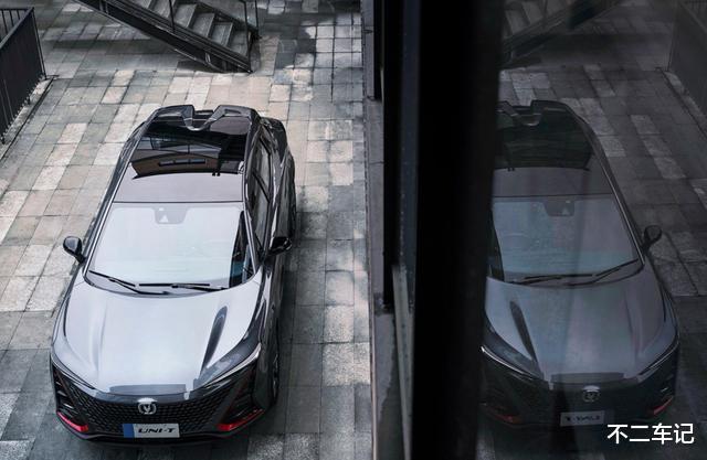 长安汽车|长安UNI-T为何能占据紧凑型SUV半壁江山？除颜值外，它还有啥过人之处