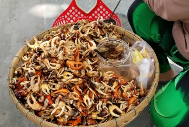 米饭|大妈背着箩筐卖它，曾经溪水中“多不胜数”，现在得30元一斤