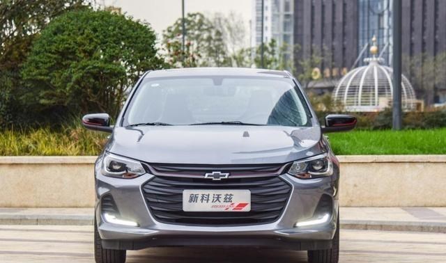 [五菱宏光]开完长安逸动，再开雪佛兰科沃兹，说到感想，车主道出心里话