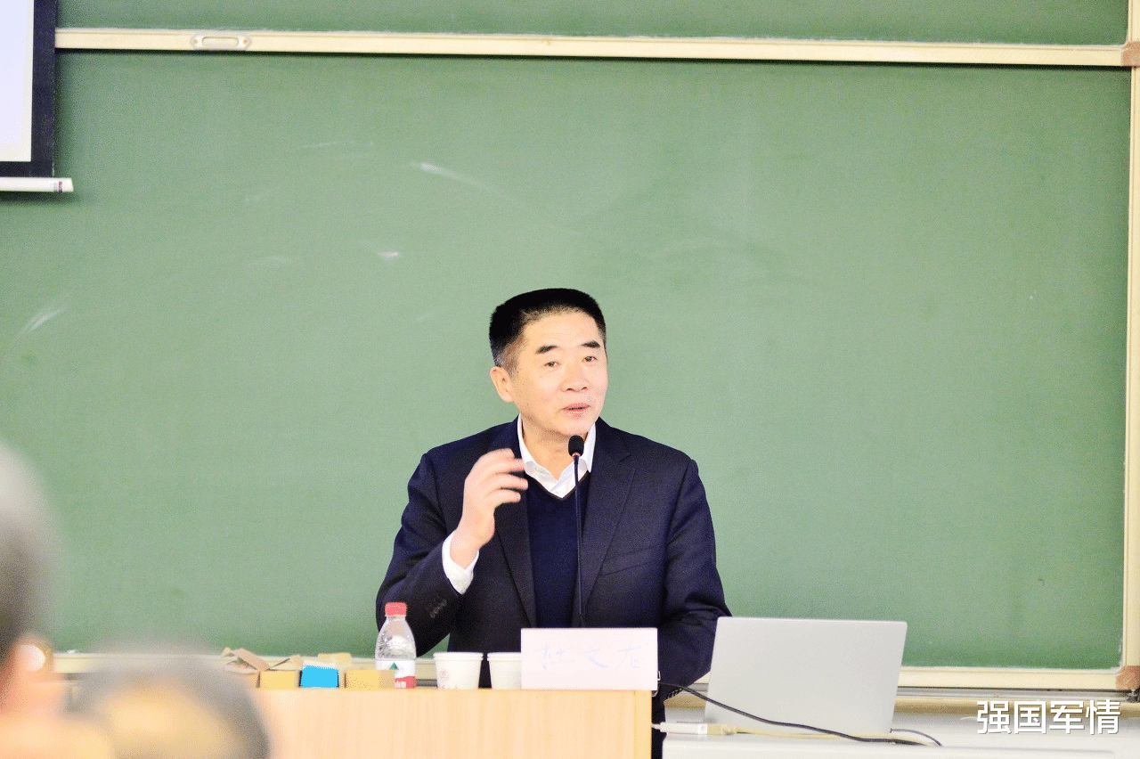 吨位|突发！美军机悍然闯入我国禁飞区！杜文龙：用竹竿捅下来！