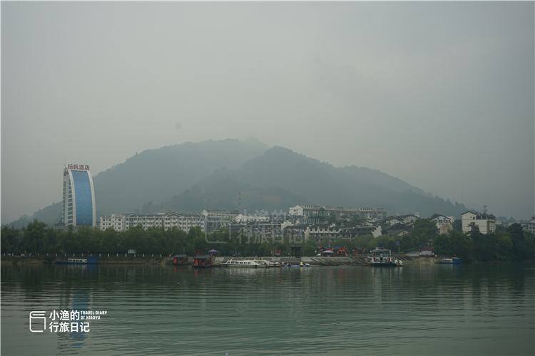 古镇|陕南这座原生态的明清古镇,一面靠山三面环水,你去过吗?