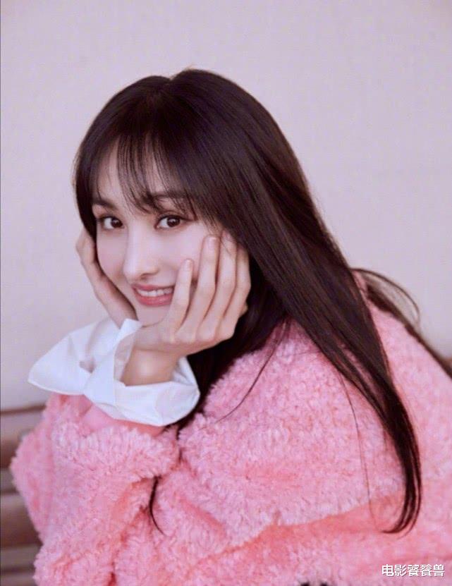 [郑爽]郑爽近照又黑又胖，现经纪人发文怼直播平台：有什么冲我来