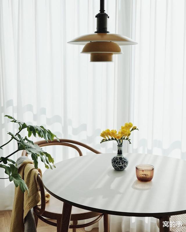 『电影』韩国夫妻晒出80㎡婚房，引数万人关注，精致温馨，堪比电影中场景