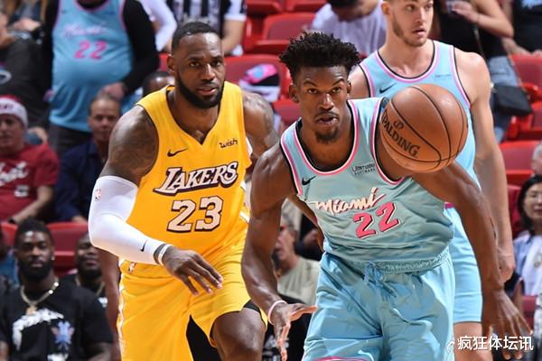 湖人队|官宣！加盟正式完成，湖人队好事成双，霍华德做出伟大决定