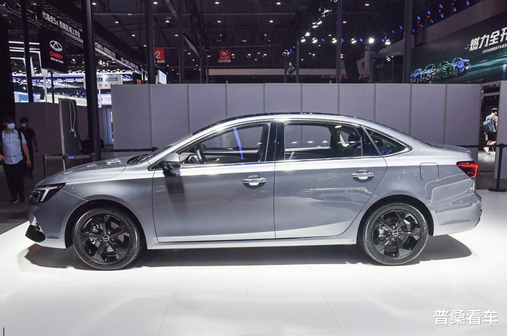 荣威i6|思域再遇劲敌！L2自动驾驶+双层隔音，173Ps才10.98W，比奥迪拉风