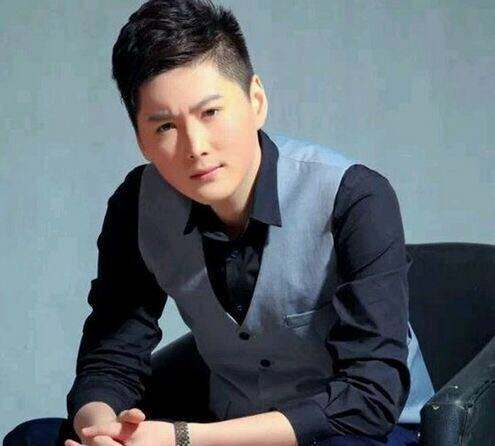 「演唱会」乐坛王者系列：情歌王子 — 张信哲