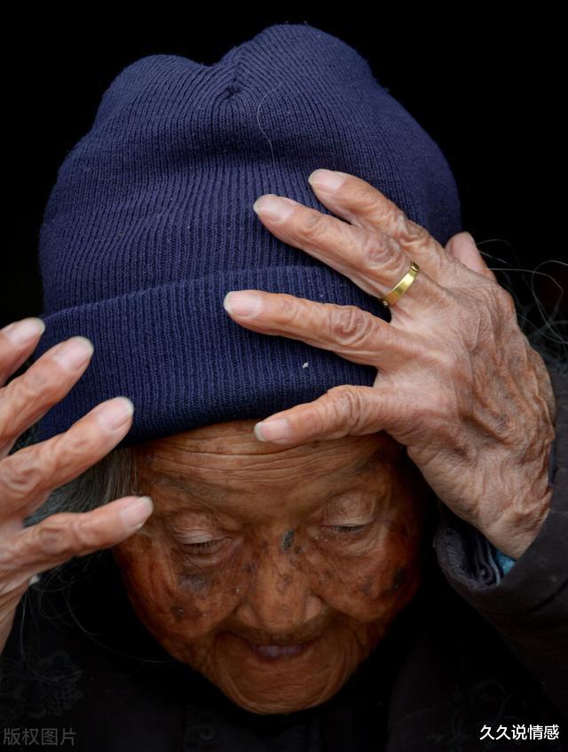 82歲獨居女人的哭訴：老伴離世後沒有再婚，是我今生最後悔的事-圖5