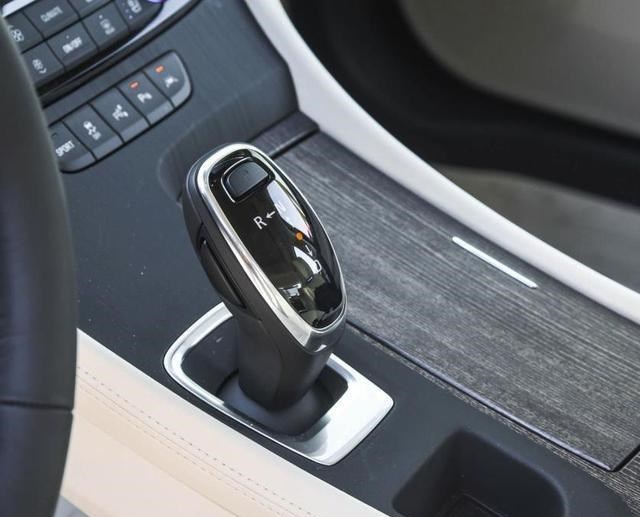 『大众宝来』开完标致508，再开别克君越，谁级别高？车主：差距不一般