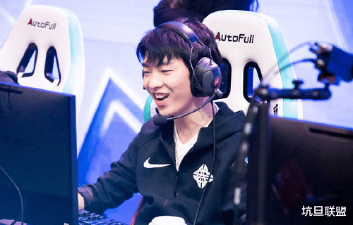 【RNG】C姓中单成RNG粉丝的痛点,ES获胜后,RNG官博被另一个名字霸占