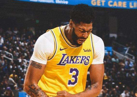 【湖人队】湖人欲组4巨头？字母哥都不放过，湖人放出话：薪金在所不惜