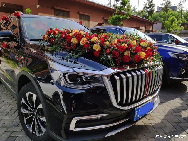 「红旗hs7」40万元买到红旗HS7,作为婚礼头车,车友会成员很团结,一呼百应