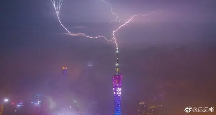 [广州市]震撼！广州塔“接闪”瞬间曝光！明天起天气将......