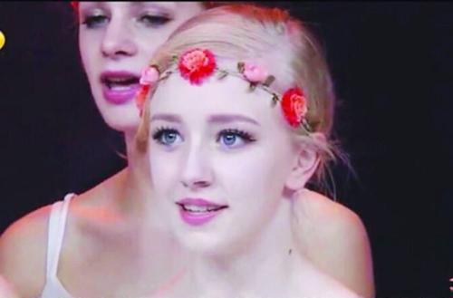 丹麦天使|14岁走红中国的“丹麦天使”，因颜值太高，被网友误认是电脑合成