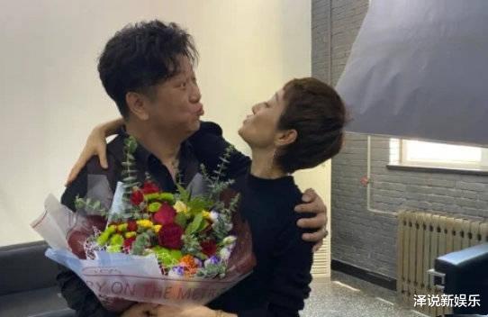 「马伊琍」文章好友与马伊琍坦然拍戏，杀青庆祝方式却难以接受，本人回应亮了