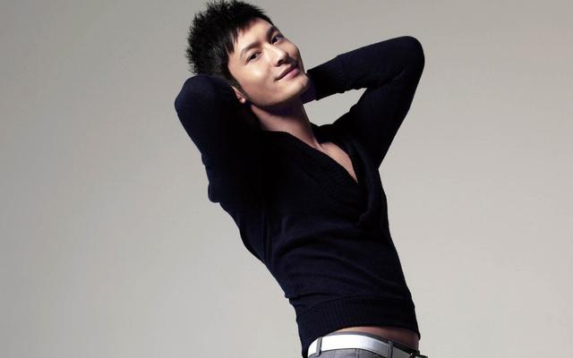 三星|粉丝打卡黄晓明火锅店，点了50道“菜品”，结账时连问：没算错？