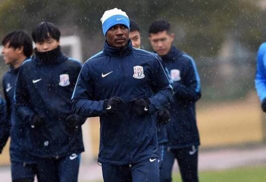 伊哈洛@又一位巨星即将告别中超？俱乐部负责人发话，直言钱位就可以走