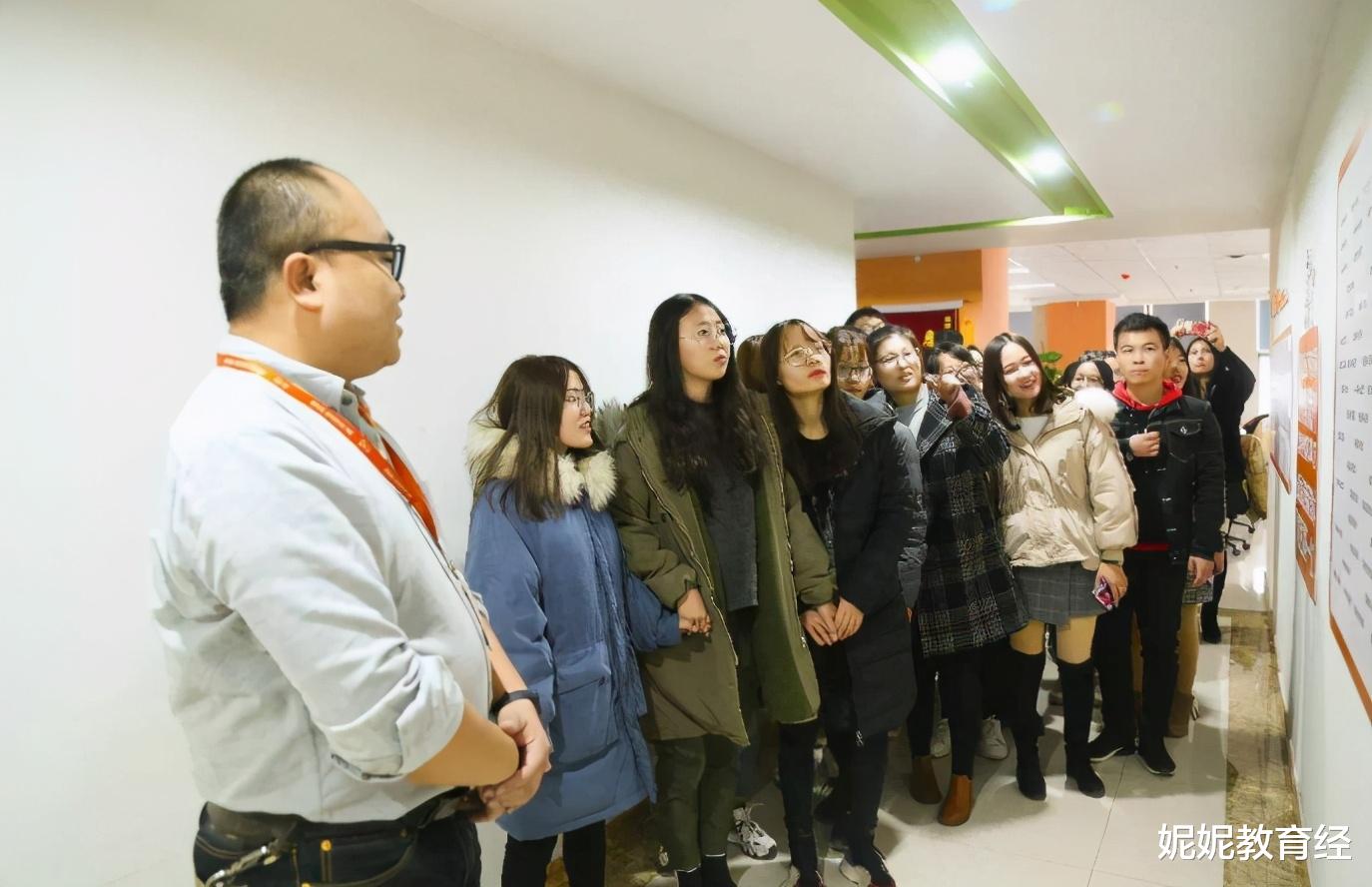 大学|市场已经“饱和”的3大专业，就业率低发展前景差，不建议报考