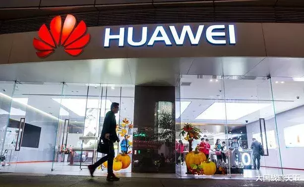 华为荣耀|华为要卖掉荣耀?禁令之下华为断臂求生,阿里将会是荣耀的金主?