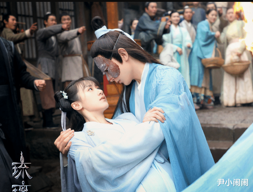 杨紫|杨紫沉迷《琉璃》无法自拔，向成毅要剧透，成毅：一顿饭或奶茶！