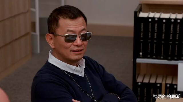 『狄龙』1993年,陈勋奇为狄龙拍了一部武侠经典,却因为内容删减而被埋没