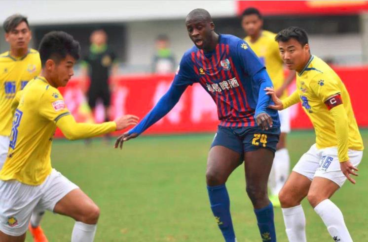 「曼联」谁说大牌球星从此无缘中国？前巴萨球星接近加盟中甲，球迷有眼福了