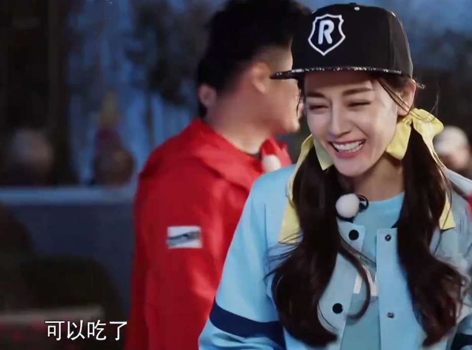 迪丽热巴|迪丽热巴在跑男狂吃，为何在其他节目一口都不吃？原因太扎心