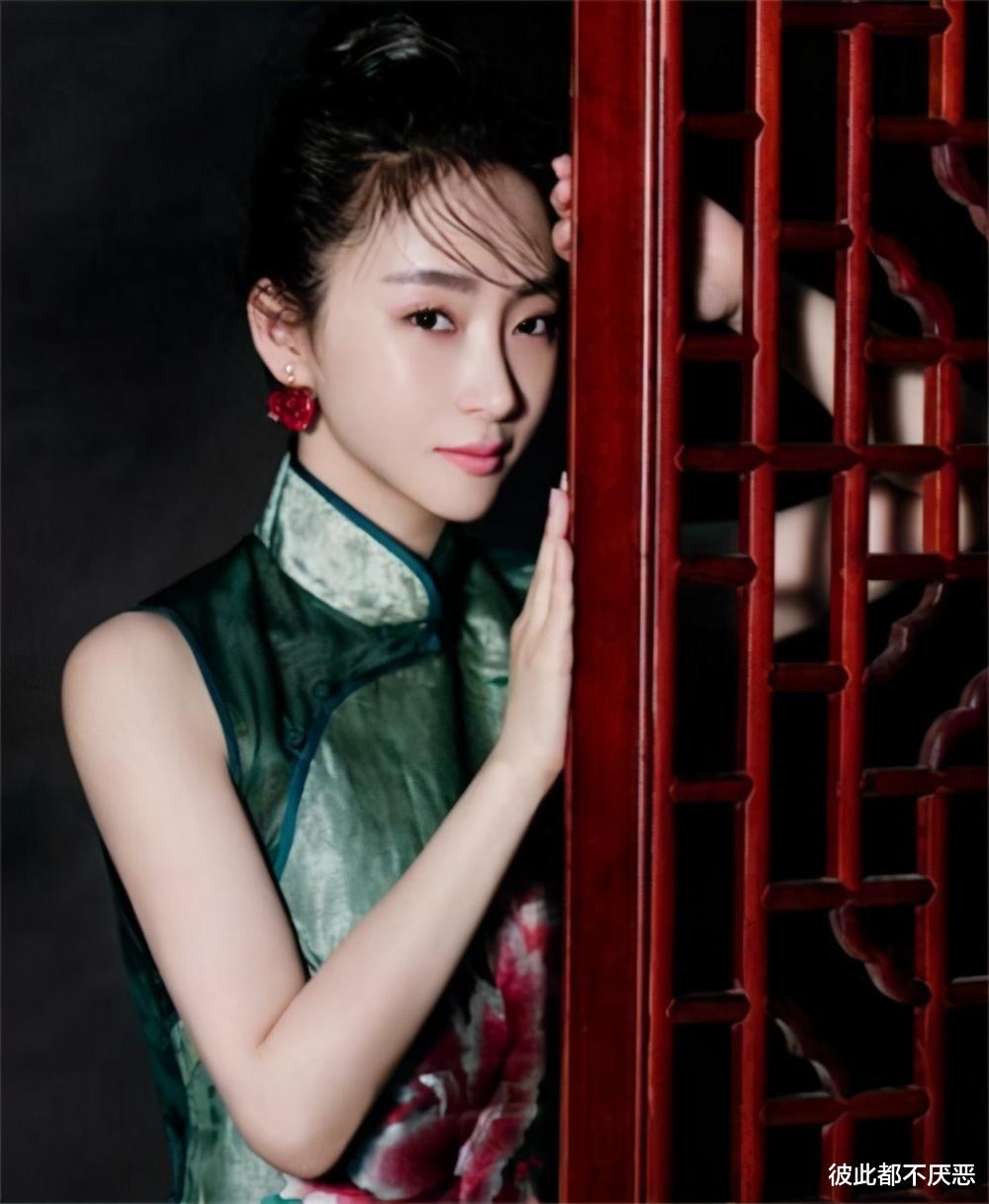 刘德华|她是清末格格，出道后从不接拍清宫戏，却因刘德华邀请破例1次