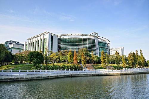 中山大学|华南地区最好的20所大学，可分为5档，适合不同分数考生报考