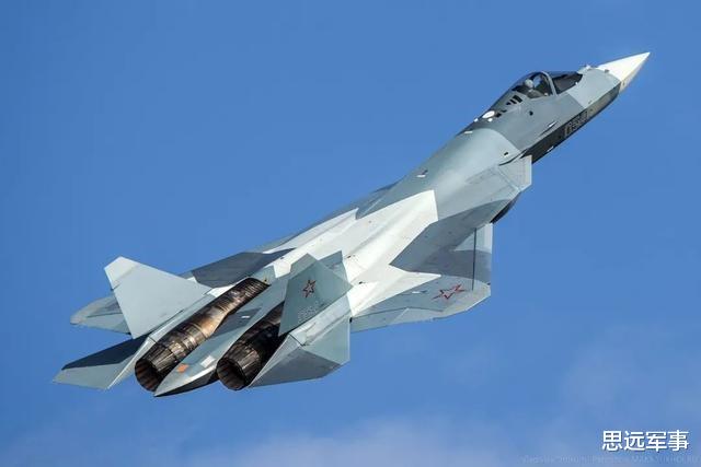 苏-57战斗机@继苏57之后，俄罗斯又一款隐身机突然亮相，歼20这次也上了一课