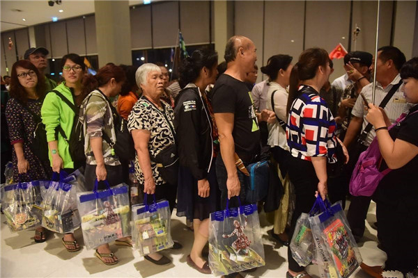 出国旅游▲中国人再不出国旅游，这三个国家要疯掉了，国内游客：让他们继续疯吧
