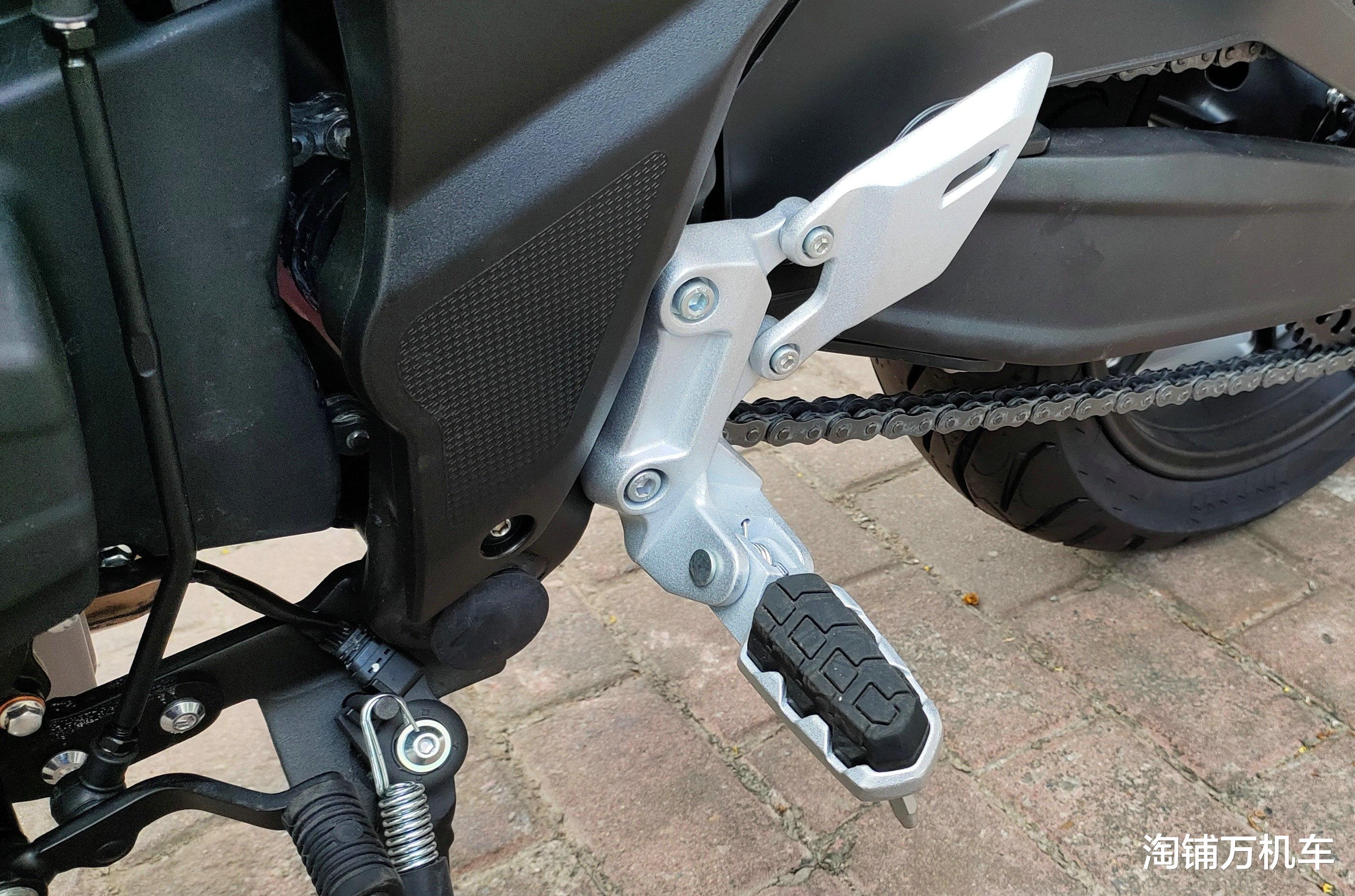 奔腾B70|国产中量级拉力最高水准 无极500DS到店实拍