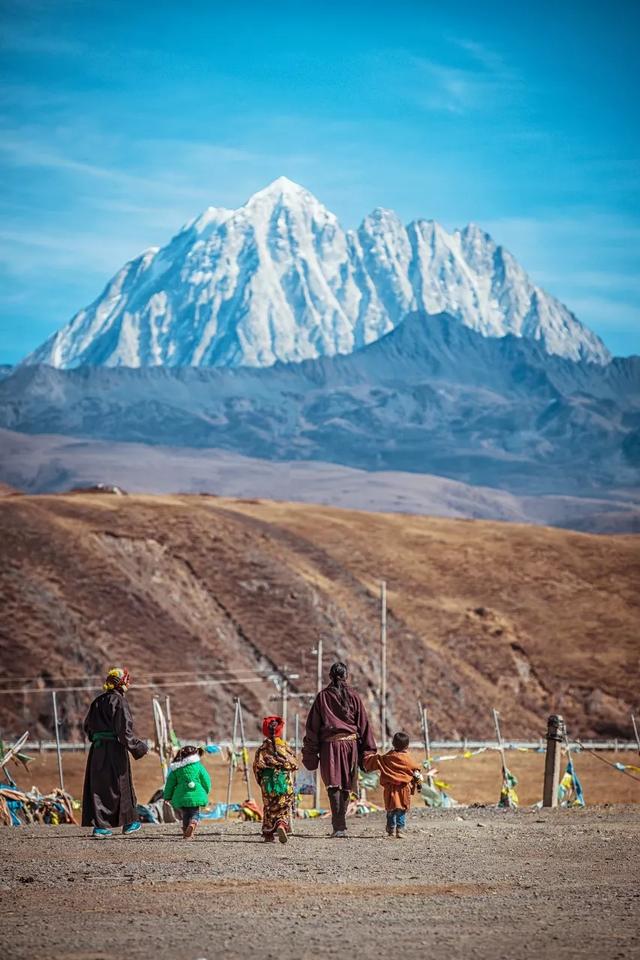 #贡嘎#集合了所有藏区景色的绝美目的地，现在去正好