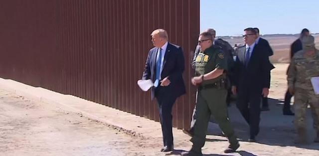 「西湖」美国确诊病例暴增，墨西哥人要求封锁边境，举牌喊话美国人别乱跑