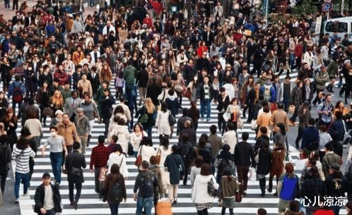 菲律宾|亚洲唯一离婚犯法的国家，女性禁止避孕，如今人口增长率远超我国
