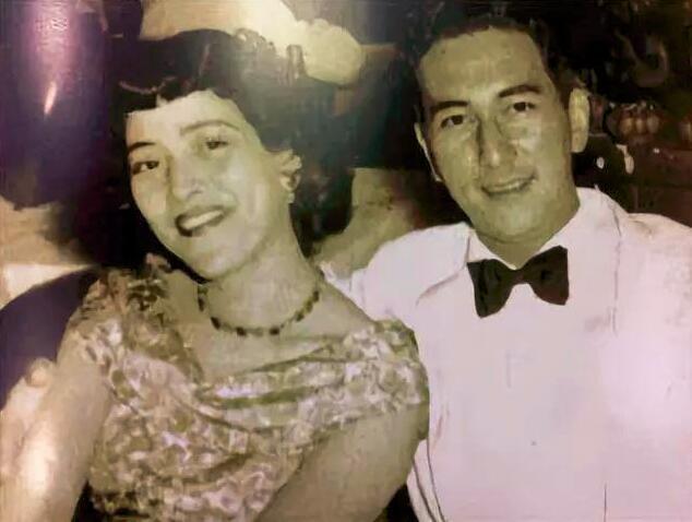 「何鸿燊」何鸿燊一夫四妻没有犯法吗?他遵循的是清朝律例