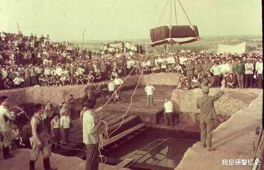 文物|部队扩建厂房挖出7吨巨棺,棺内出土一物,专家直呼:第八大奇迹