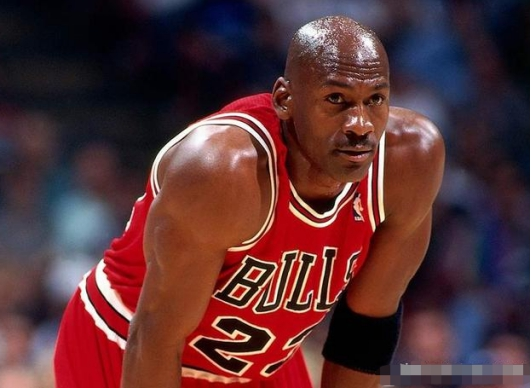 迈克尔·乔丹|为什么很多人都认为初进NBA一场比赛未打的迈克尔乔丹，未来肯定能成为巨星？