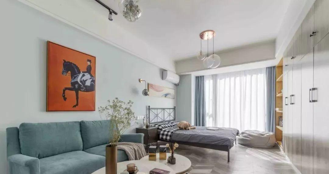 28岁，一个单身女的40平温馨小窝，全屋轻奢风，装出大空间，晒晒