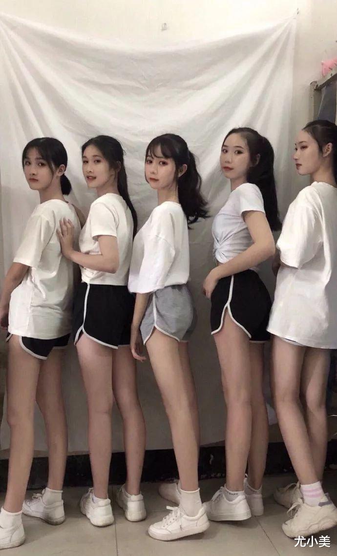 姐姐|自从姐姐毕业后，家里的红薯就遭殃了，哈哈哈