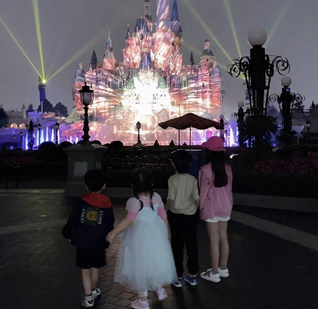 三十而已|上海“阔太圈”曝光,合影baby犹如路人,现实版《三十而已》