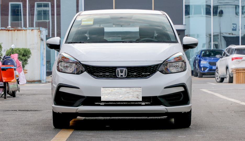 合资车|三款入门级合资车，10万就能开回家，百公里油耗最低4.8升